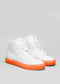 V23 White Leather W/ Orange high-top sneakers su uno sfondo neutro.