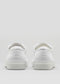 coppia bassa in pelle premium bianca di sneakers in design pulito vista posteriore